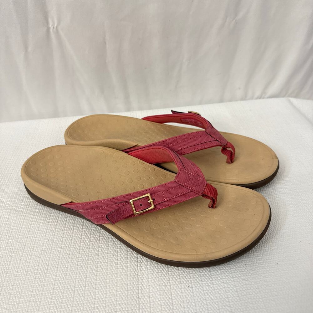 Vionic Red/Tan Thong Sandals with Buckle